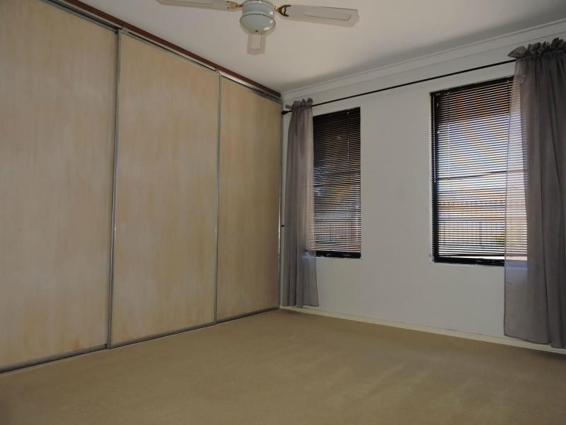 33 June Road, Safety Bay WA 6169