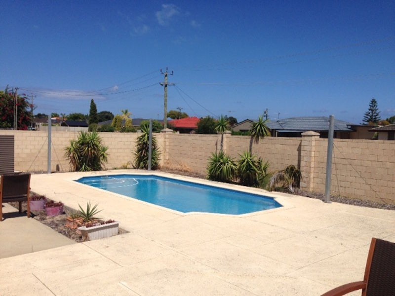 33 June Road, Safety Bay WA 6169