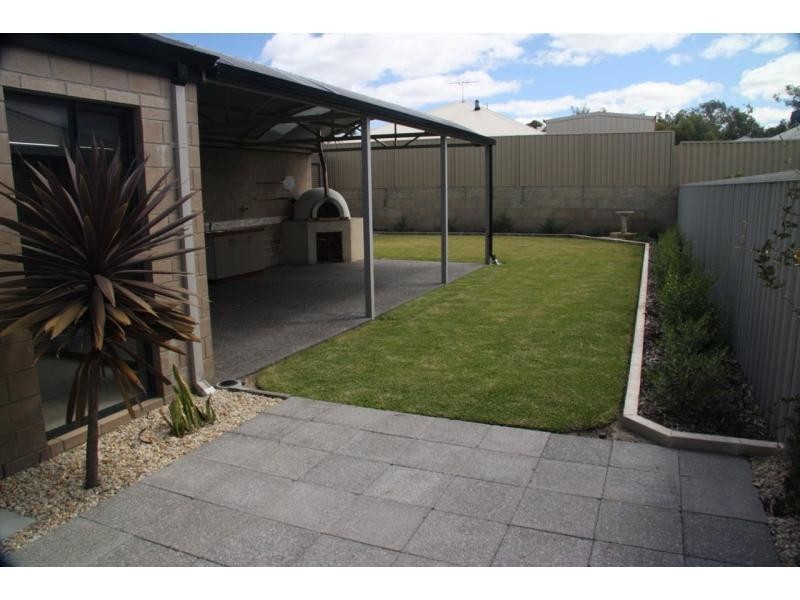 16 Ballarat Court, Eaton WA 6232