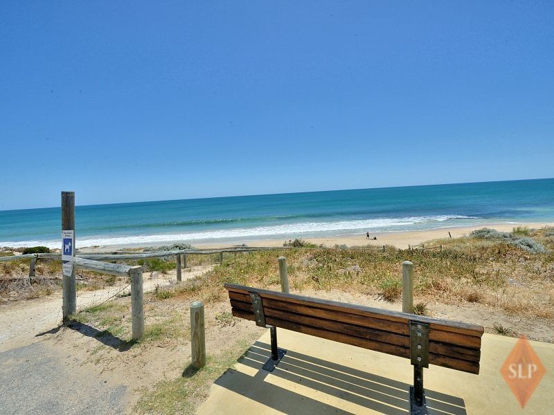 44 Acerosa Boulevard, Halls Head WA 6210