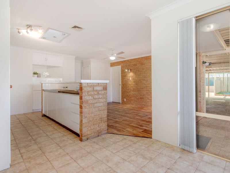 14 Ledger Street, Warnbro WA 6169