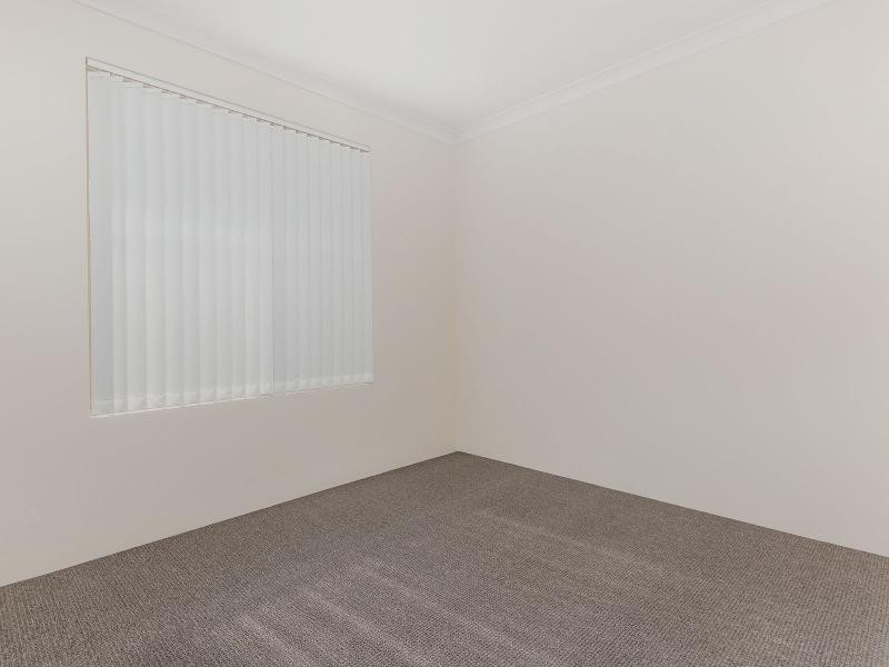 14 Ledger Street, Warnbro WA 6169