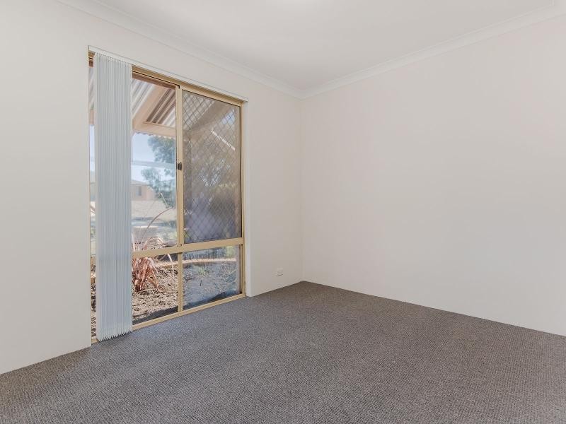 14 Ledger Street, Warnbro WA 6169