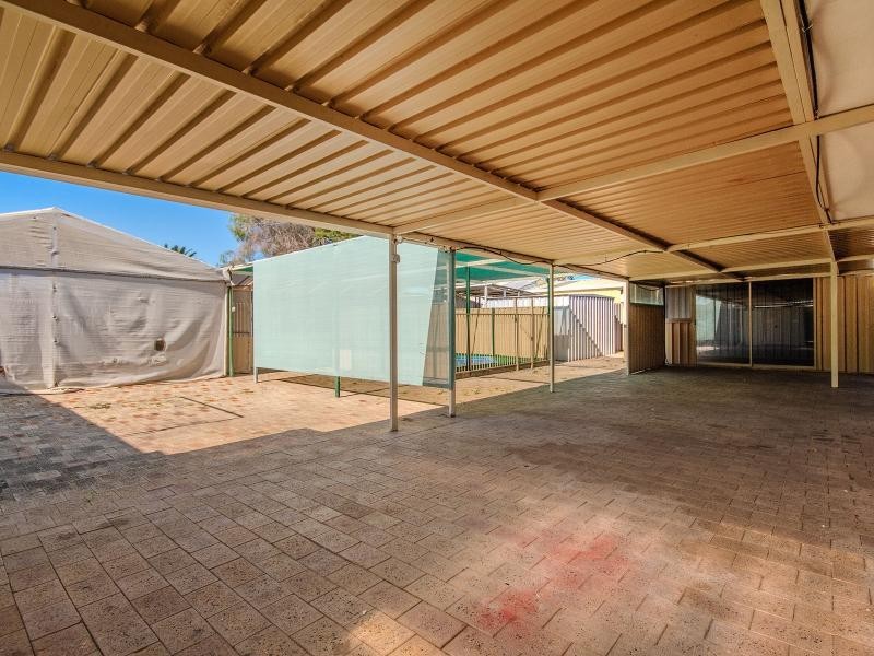 14 Ledger Street, Warnbro WA 6169