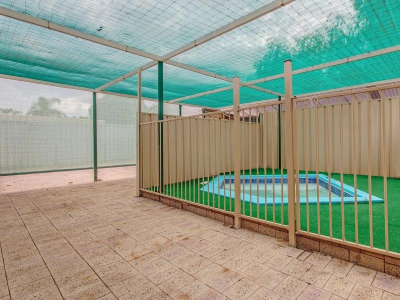 14 Ledger Street, Warnbro WA 6169