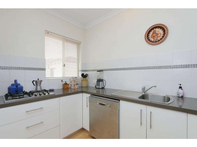 6/149 Hale Road, Forrestfield WA 6058