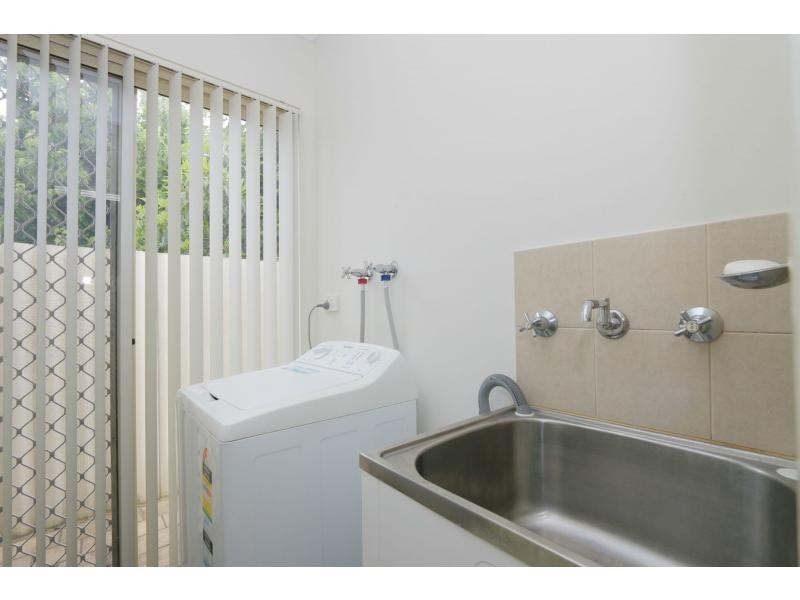 6/149 Hale Road, Forrestfield WA 6058