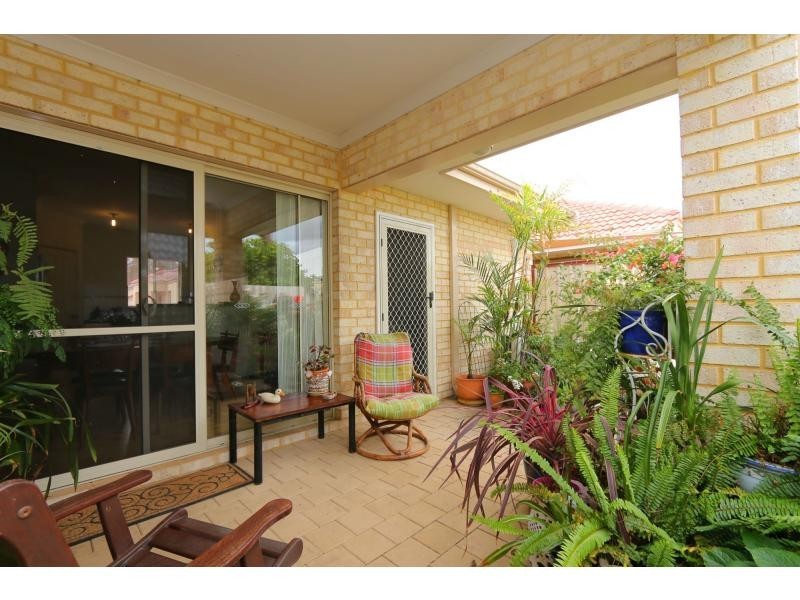 6/149 Hale Road, Forrestfield WA 6058