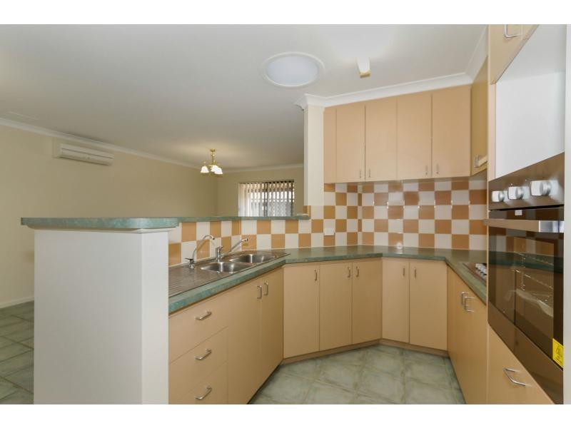 8/2 Camberwell Road, Balga WA 6061