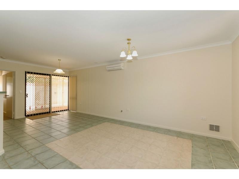 8/2 Camberwell Road, Balga WA 6061