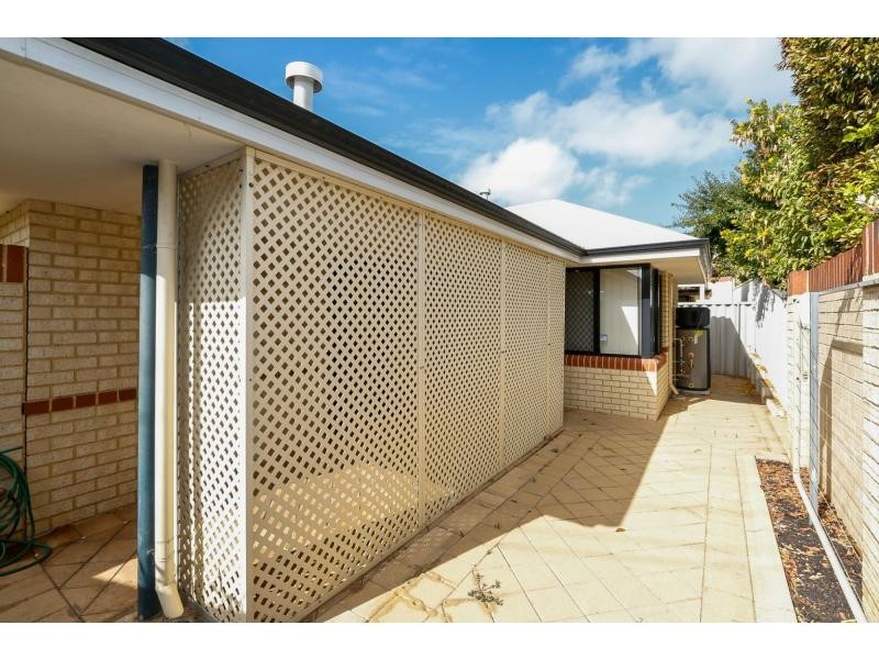 8/2 Camberwell Road, Balga WA 6061