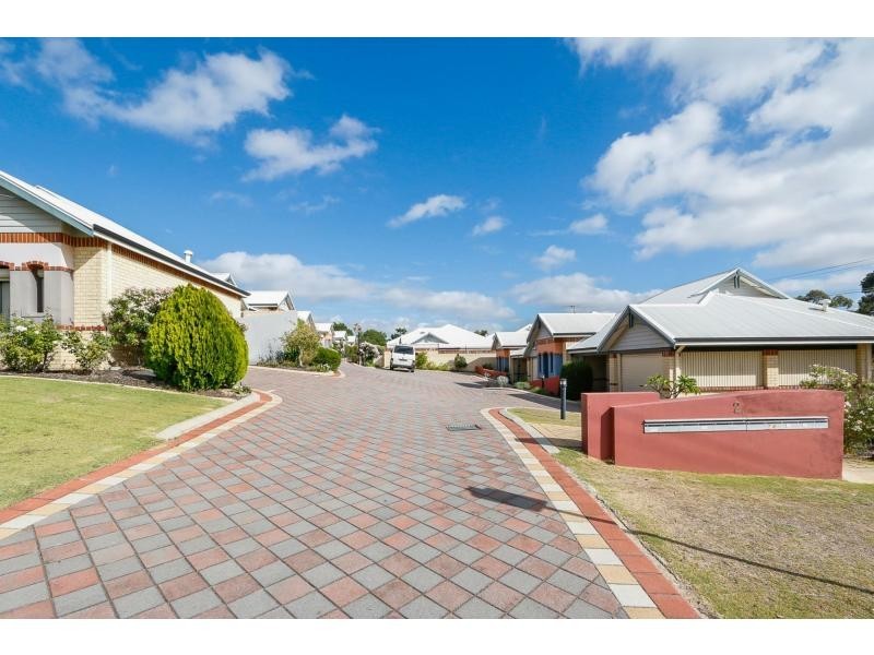 8/2 Camberwell Road, Balga WA 6061