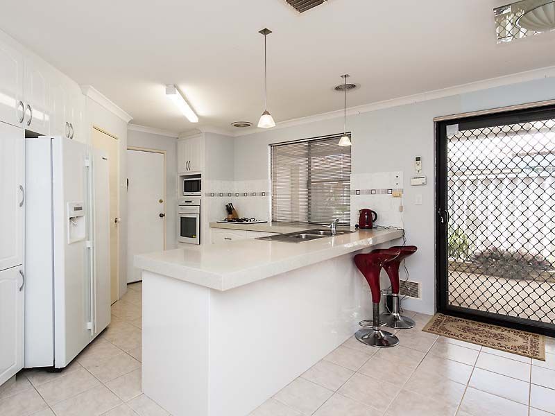 183 Currie Street, Warnbro WA 6169