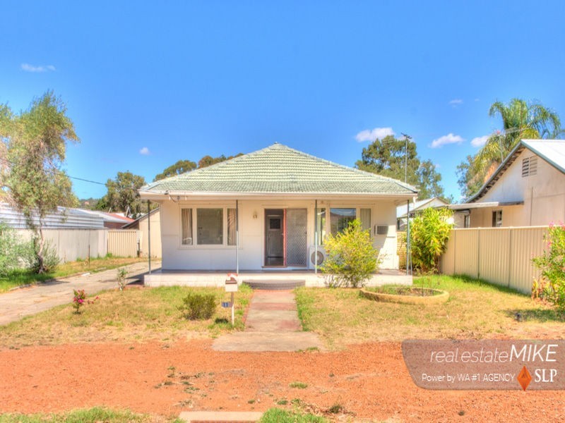 11 Church Street, Kelmscott WA 6111
