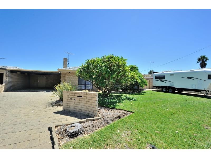 14A Mariner Place, Cooloongup WA 6168