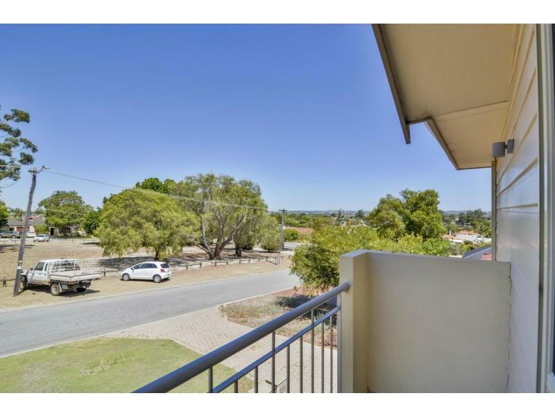 3A Rye Place, Nollamara WA 6061