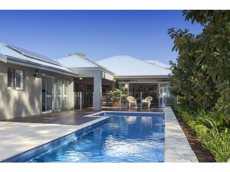 26 McDonald Street, Como WA 6152