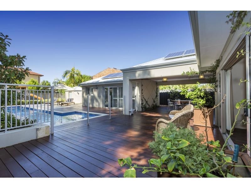 26 McDonald Street, Como WA 6152