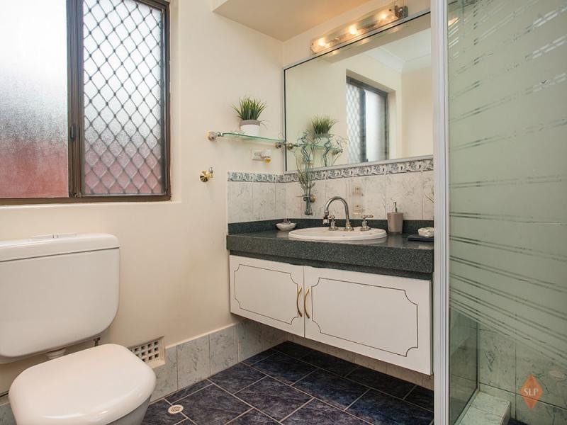 33 Ewing Avenue, Bull Creek WA 6149