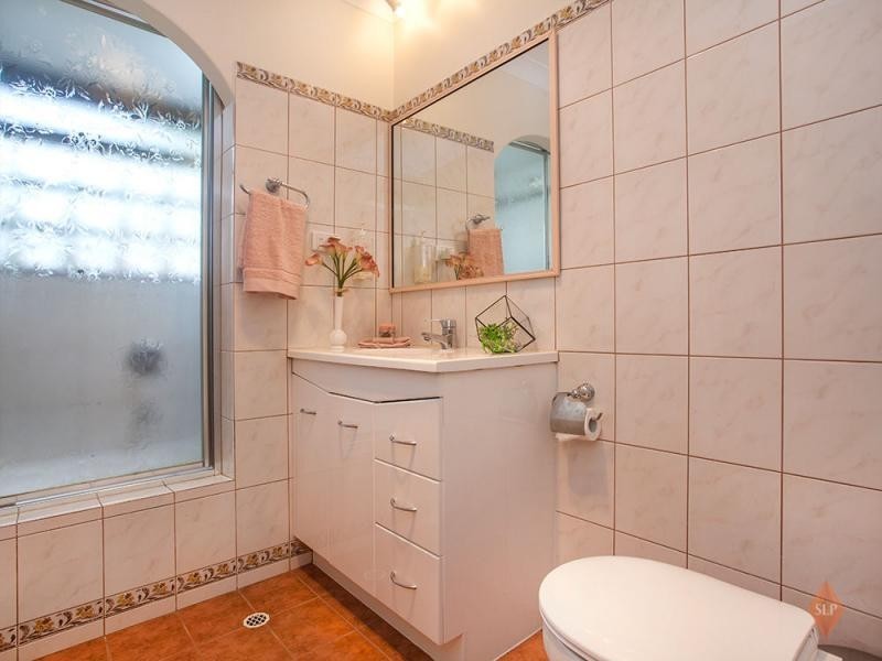 33 Ewing Avenue, Bull Creek WA 6149