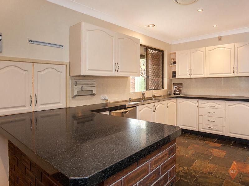 33 Ewing Avenue, Bull Creek WA 6149