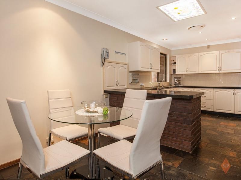 33 Ewing Avenue, Bull Creek WA 6149