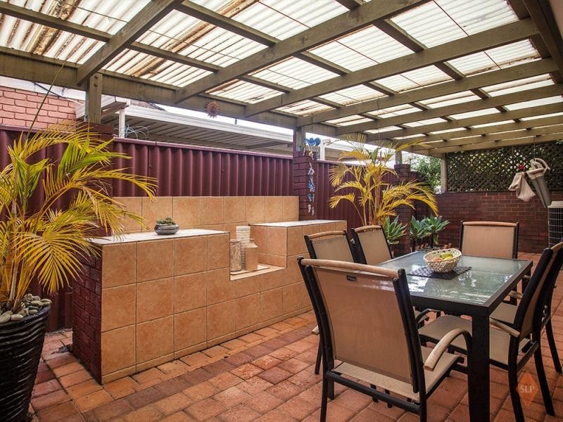 33 Ewing Avenue, Bull Creek WA 6149