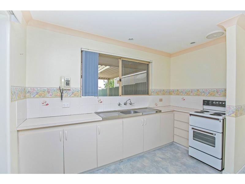 8B Mersey Place, Beechboro WA 6063