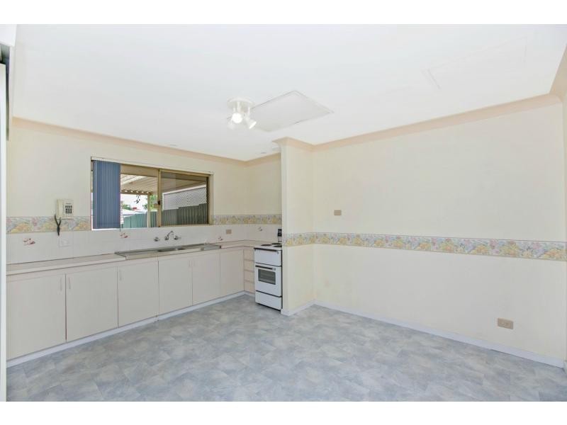 8B Mersey Place, Beechboro WA 6063