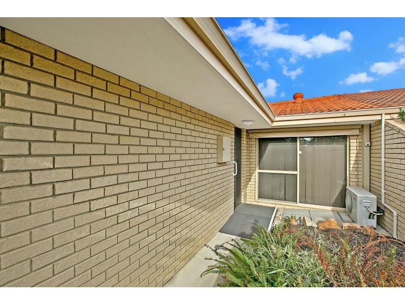 8B Mersey Place, Beechboro WA 6063