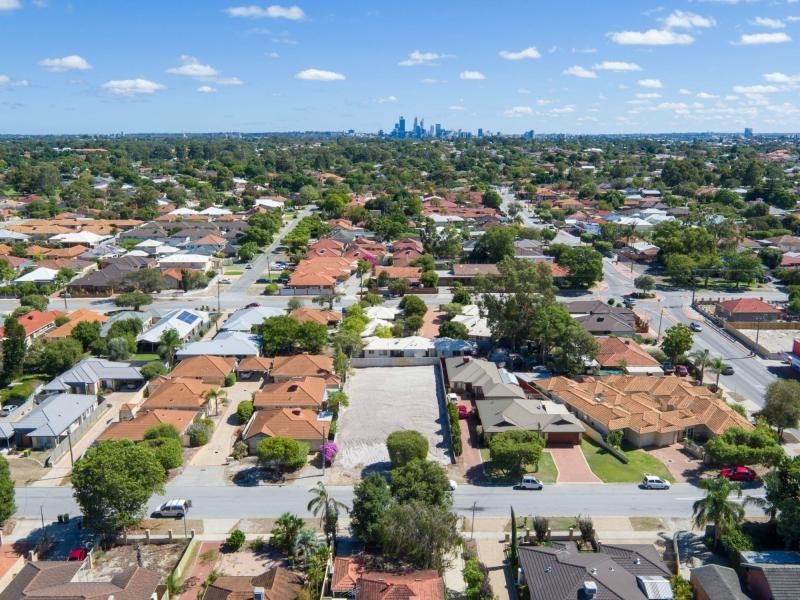 47A Pitt Street, St James WA 6102