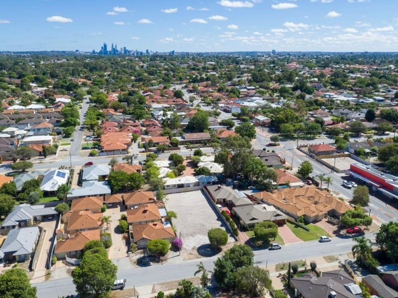 47A Pitt Street, St James WA 6102