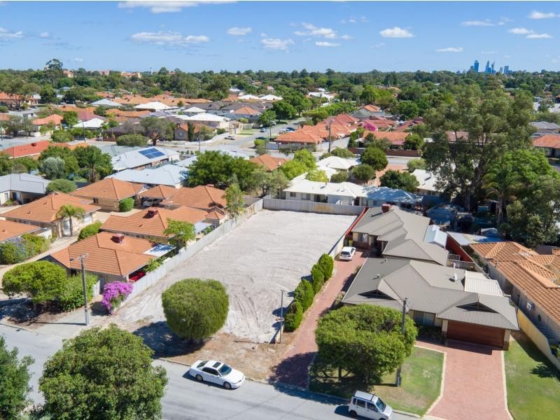 47A Pitt Street, St James WA 6102