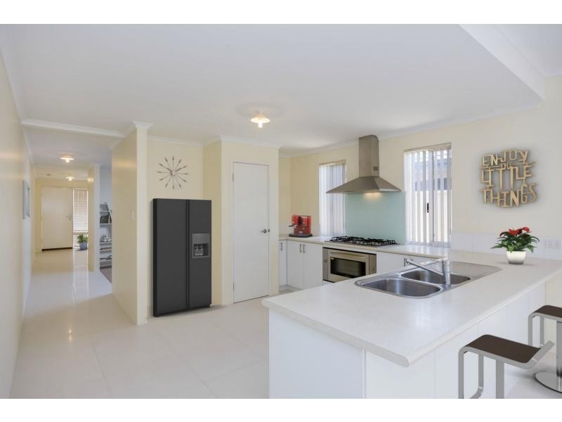 53 Tissington Drive, Darch WA 6065