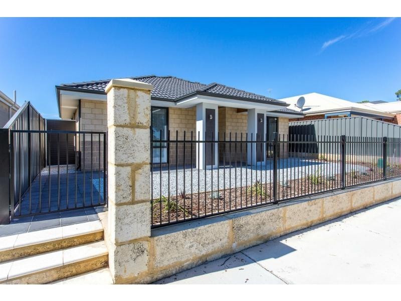 318 Southern River Road, Southern River WA 6110