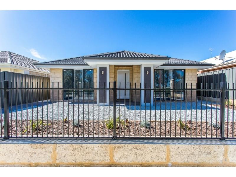 318 Southern River Road, Southern River WA 6110