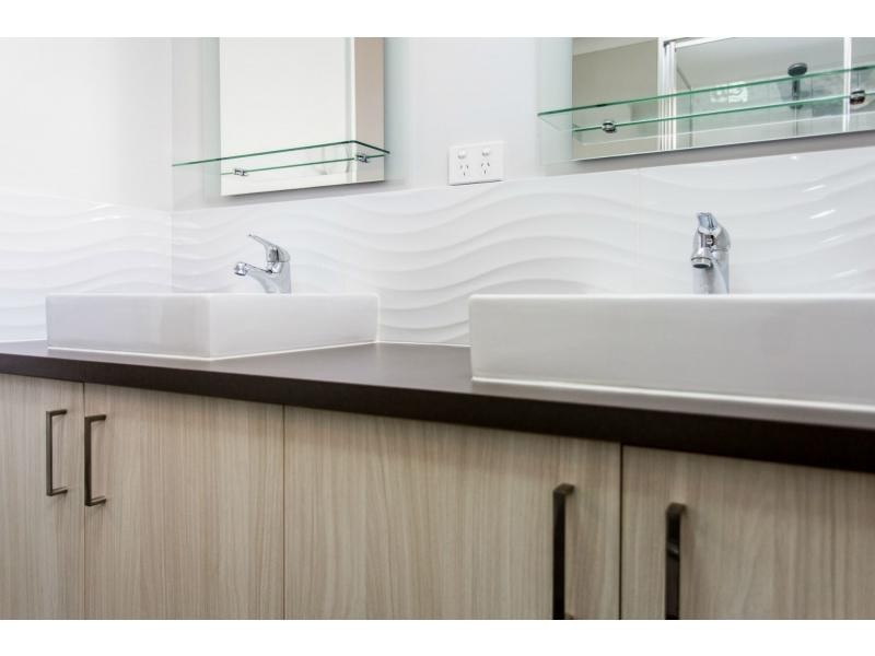 318 Southern River Road, Southern River WA 6110