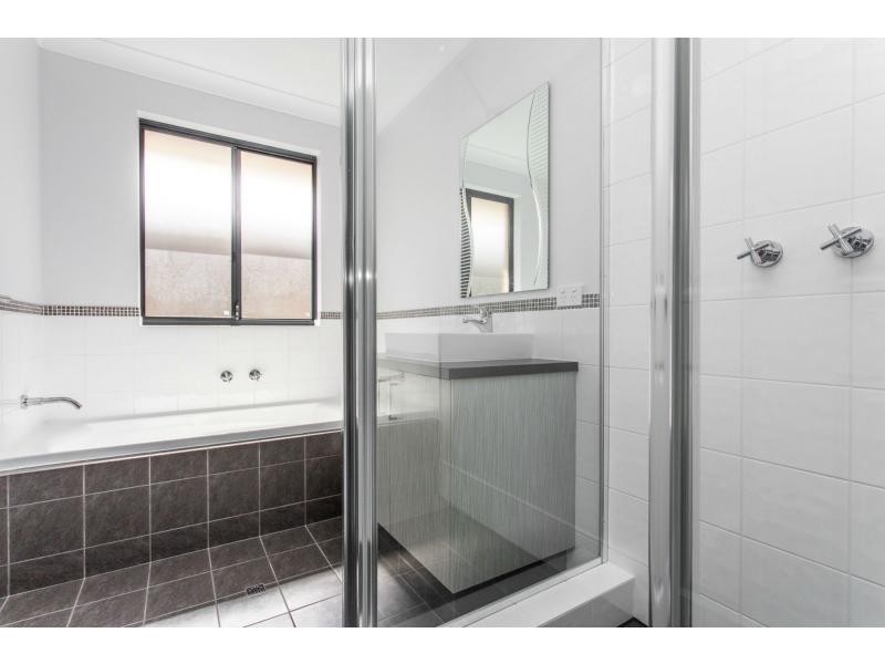 318 Southern River Road, Southern River WA 6110