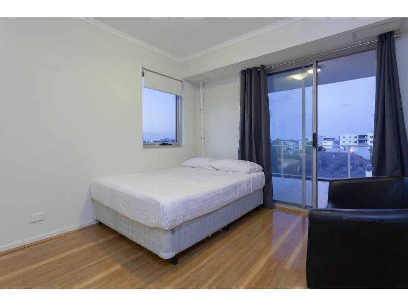 43/35 Wellington Street, East Perth WA 6004