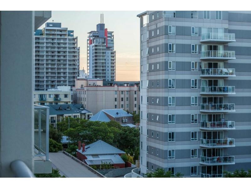 43/35 Wellington Street, East Perth WA 6004