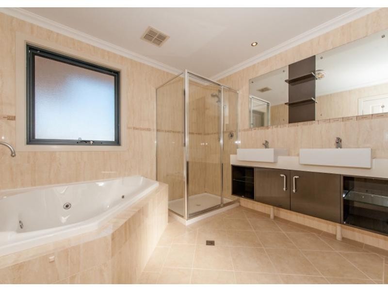 148 Yindana Boulevard, Lakelands WA 6180