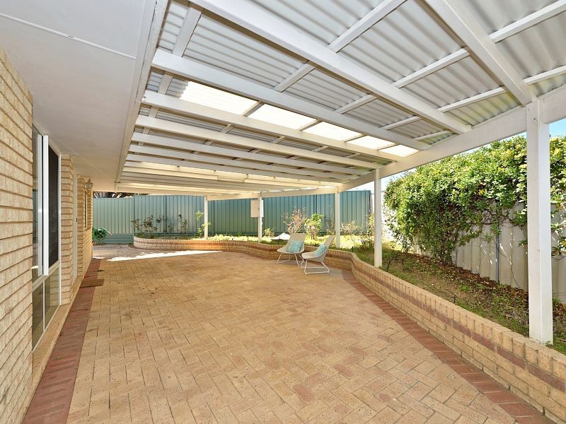 2 Brighton Place, Greenfields WA 6210