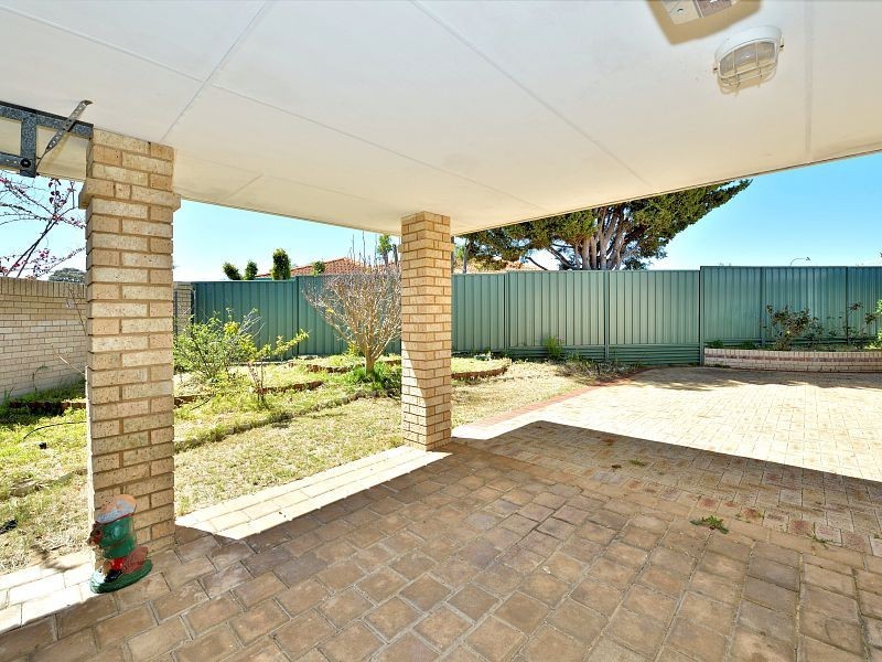 2 Brighton Place, Greenfields WA 6210
