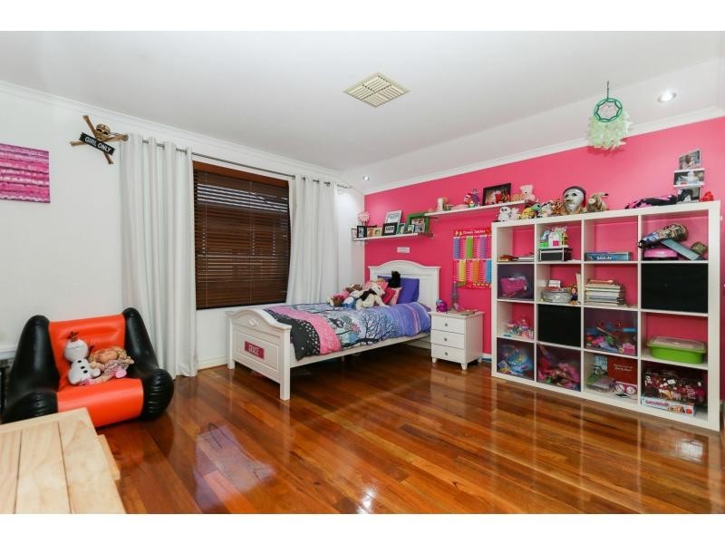 23 Stonewall Circuit, Landsdale WA 6065