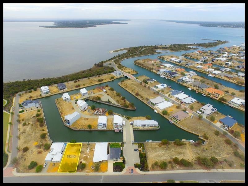 101 Queen Parade, Wannanup WA 6210