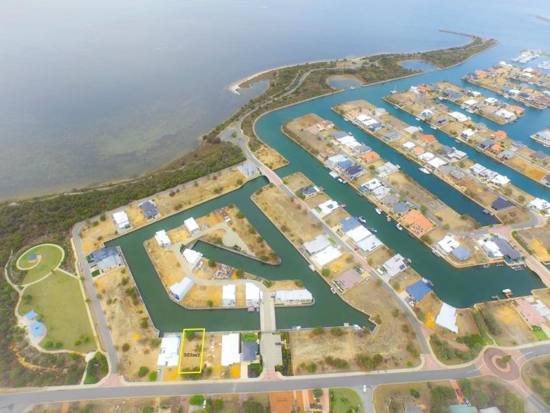 101 Queen Parade, Wannanup WA 6210