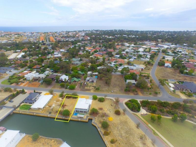 101 Queen Parade, Wannanup WA 6210