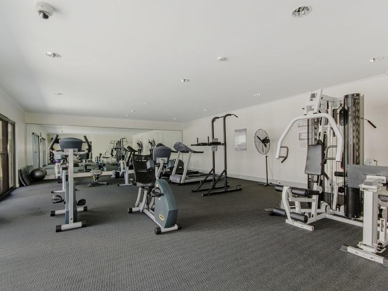 2/17 Rockingham Beach Road, Rockingham WA 6168