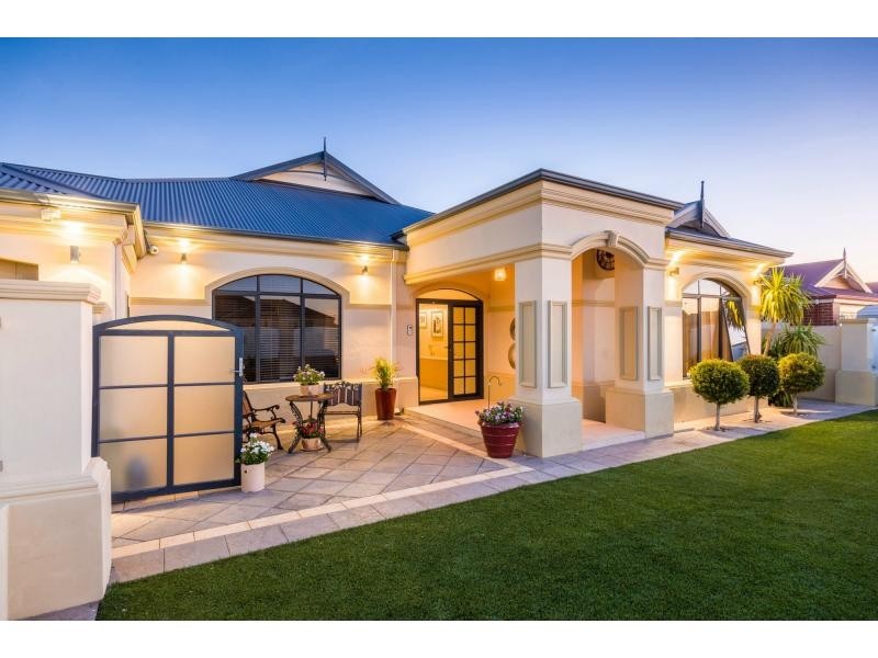 84 Russell Road, Madeley WA 6065