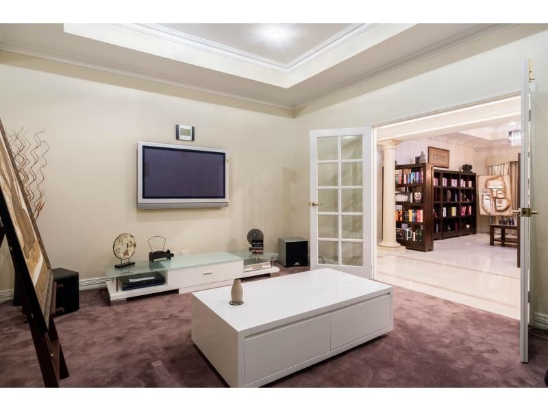 84 Russell Road, Madeley WA 6065